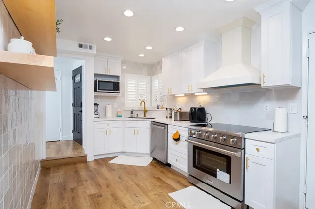 $1,399,000 | 16782 Heritage, Huntington Beach, CA 92647