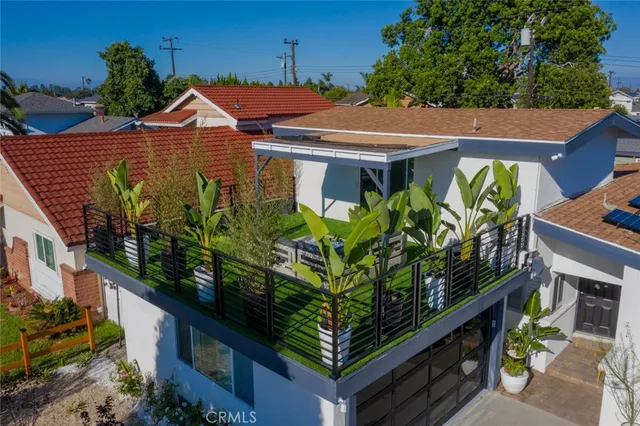 $1,399,000 | 16782 Heritage, Huntington Beach, CA 92647
