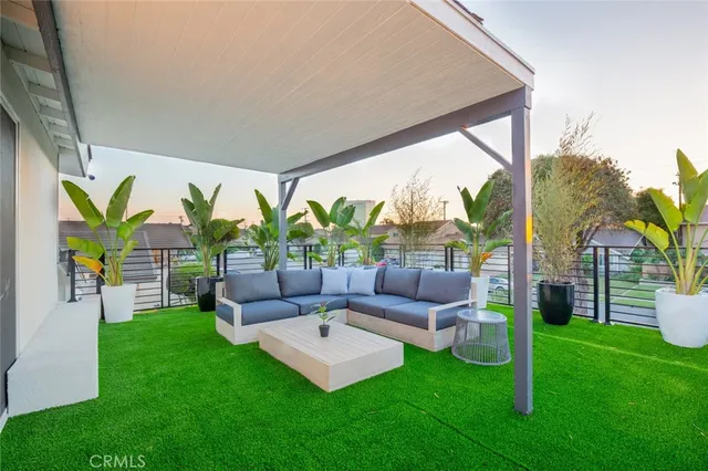 $1,399,000 | 16782 Heritage, Huntington Beach, CA 92647