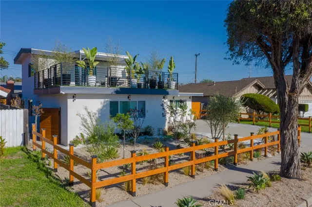 $1,399,000 | 16782 Heritage, Huntington Beach, CA 92647