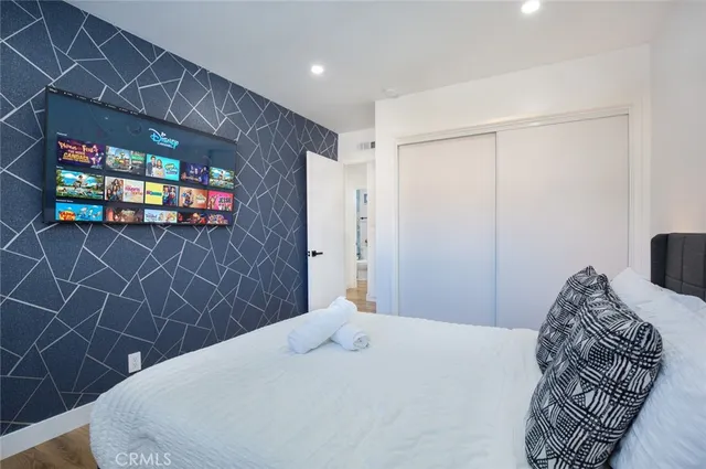 $1,399,000 | 16782 Heritage, Huntington Beach, CA 92647