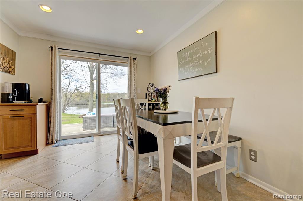 327 Coats Road Lake Orion, MI 48362 - Photo 16 of 62 Gallery Image 16