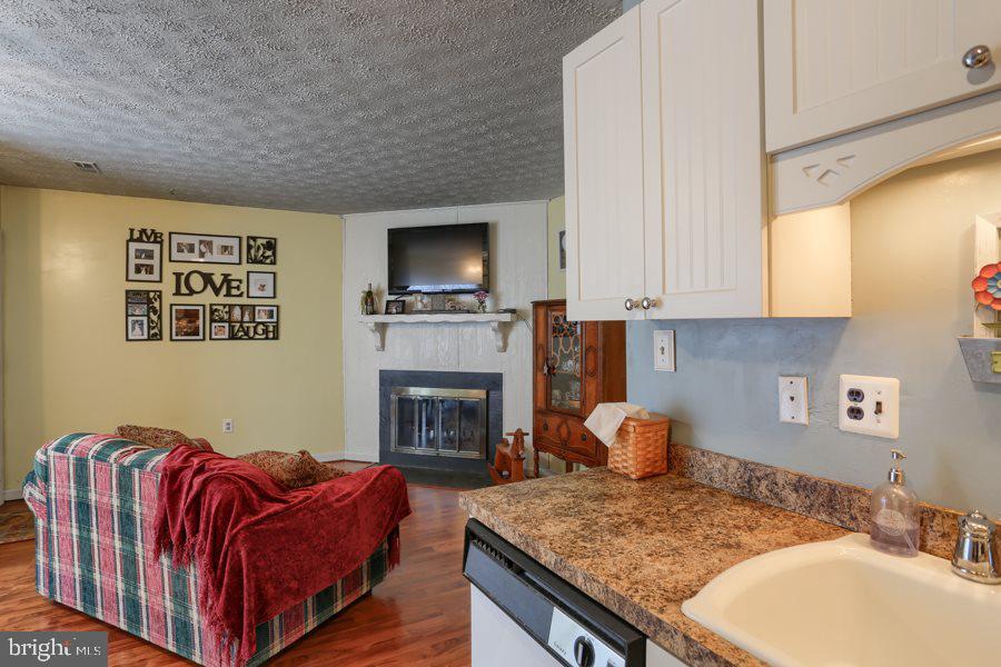 624 Lopax Road Harrisburg, PA 17112 - Photo 11 of 25 Gallery Image 11
