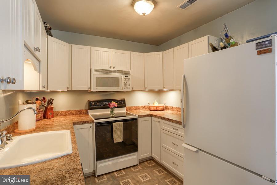 624 Lopax Road Harrisburg, PA 17112 - Photo 9 of 25 Gallery Image 9