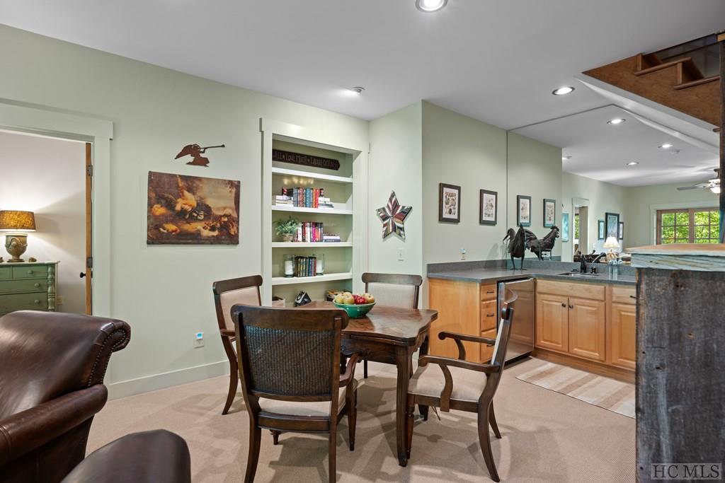 392 Rendezvous Ridge Cashiers, NC 28717 - Photo 57 of 75 Gallery Image 57