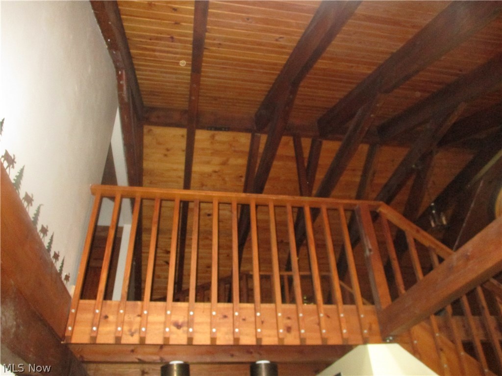 52885 Farmington Road Bridgeport, OH 43912 - Photo 19 of 32 Gallery Image 19