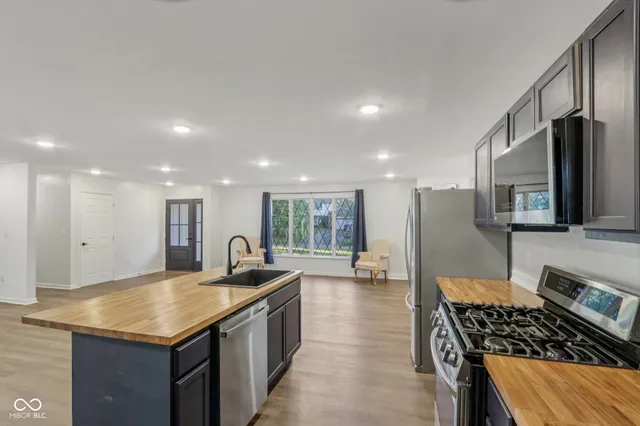 $408,000 | 3215 Kenilworth Drive, Indianapolis, IN 46228