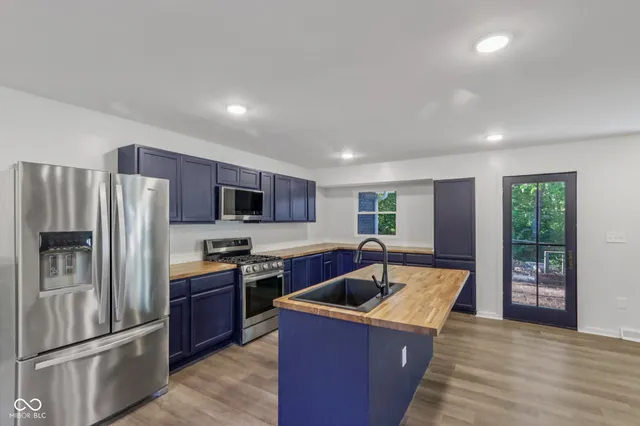 $408,000 | 3215 Kenilworth Drive, Indianapolis, IN 46228