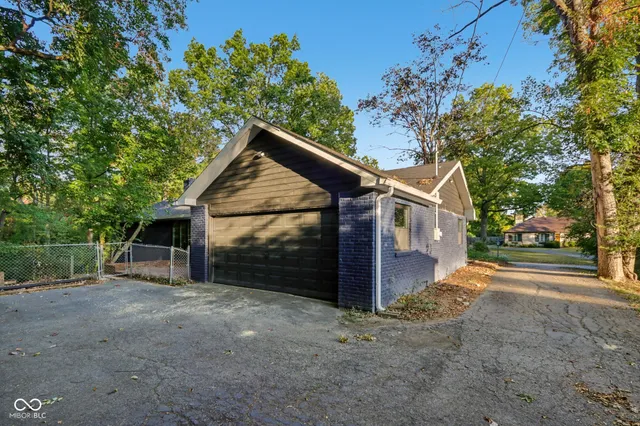 $408,000 | 3215 Kenilworth Drive, Indianapolis, IN 46228