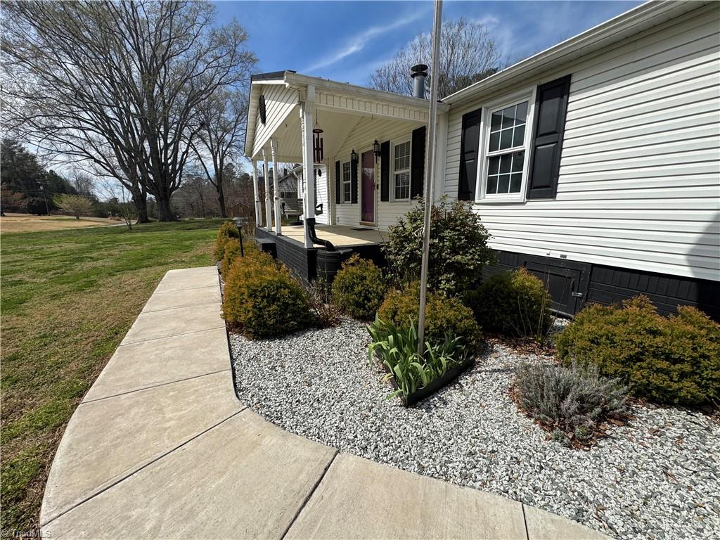 3932 Piney Mountain Road Walnut Cove, NC 27052 - Photo 13 of 50