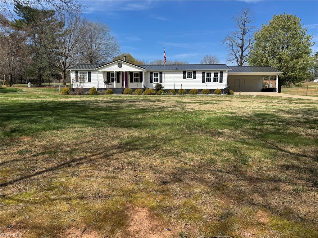 3932 Piney Mountain Road Walnut Cove, NC 27052 - Photo 9 of 50