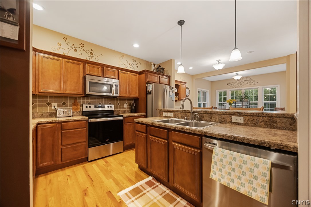 4801 Verplank Road Clay, NY 13041 - Photo 13 of 46