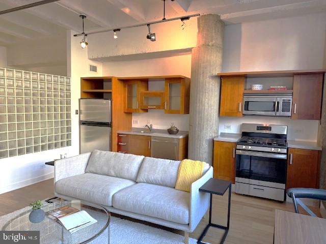 1401 Church Street Northwest, Unit 311 Washington, DC 20005 - Photo 4 of 16