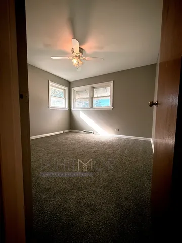 a view of empty room with window