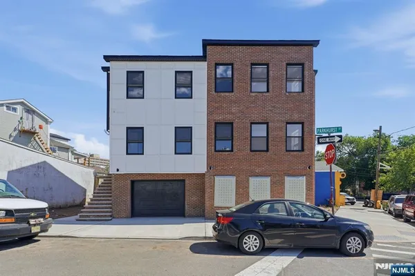 $890,000 | 36 Parkhurst Street, Newark, NJ 07114