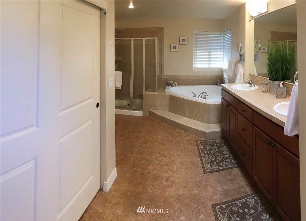 4824 Northeast 1st Street Renton, WA 98059 - Photo 17 of 22