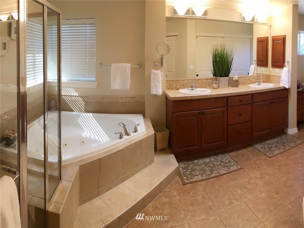 4824 Northeast 1st Street Renton, WA 98059 - Photo 18 of 22