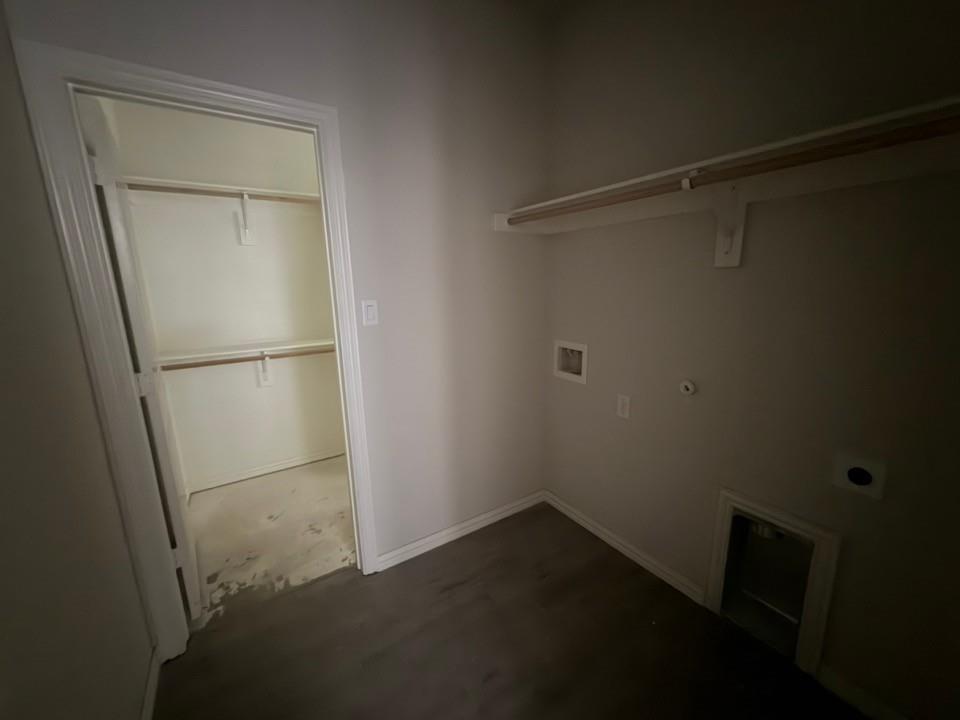 1224 Sabine River Lane Springtown, TX 76082 - Photo 4 of 17 a view of small space