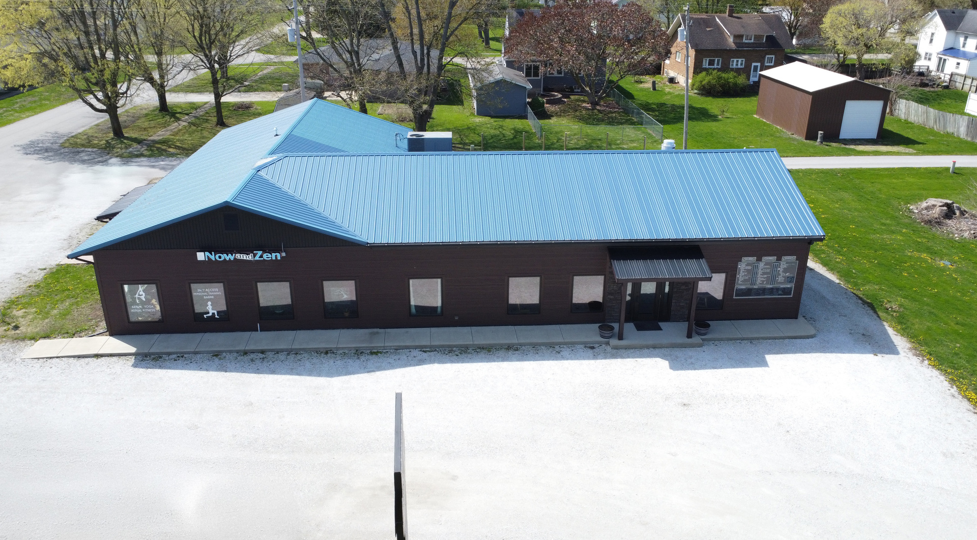 201 Main Street Crescent City, IL 60928 - Photo 2 of 65 a view of a house with a yard