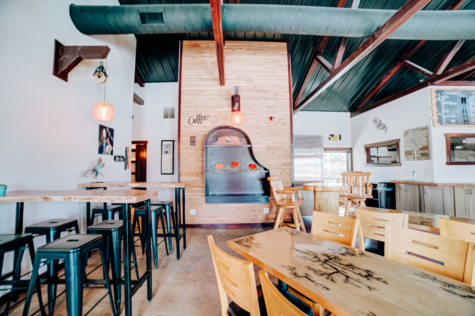 201 Main Street Crescent City, IL 60928 - Photo 31 of 65 an aerial view of a livingroom with furniture