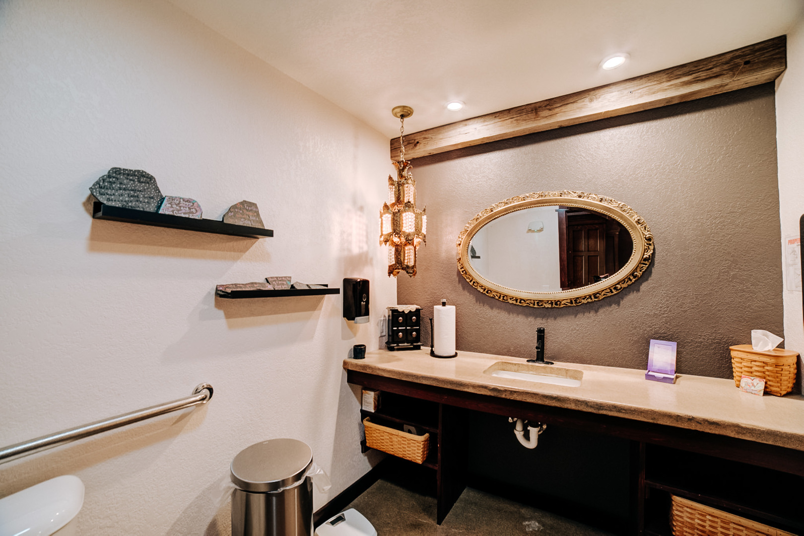 201 Main Street Crescent City, IL 60928 - Photo 36 of 65 a bathroom with a toilet a sink and a mirror