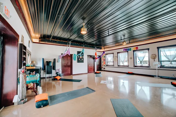 $297,900 | 201 Main Street, Crescent City, IL 60928