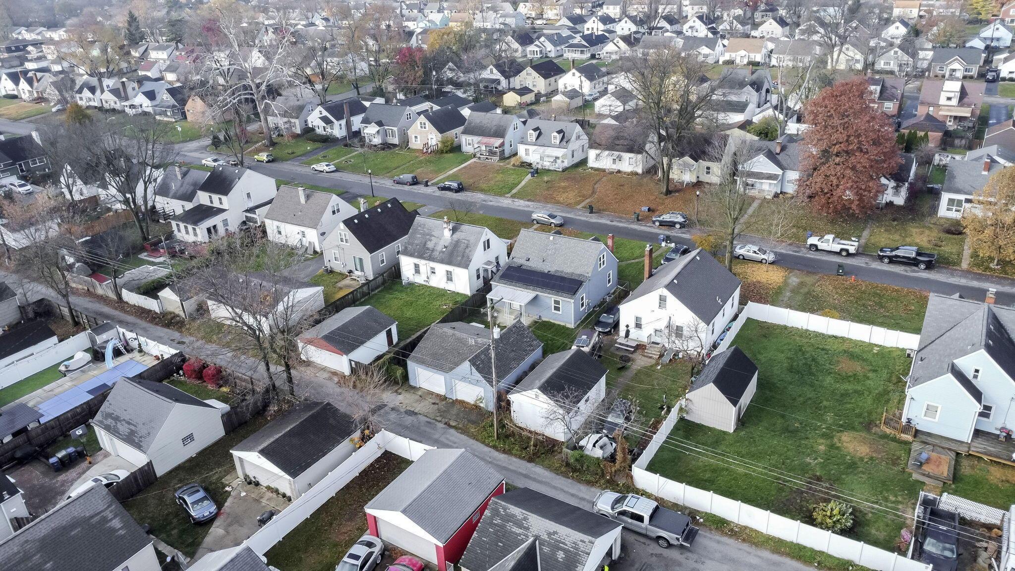 814 Chestershire Road Columbus, OH 43204 - Photo 47 of 51 47-web-or-mls-814-chestershire-rd