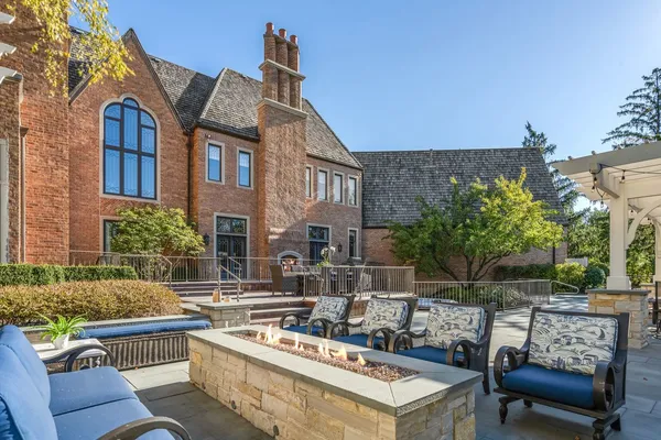 $5,499,000 | 34 Bridlewood Road, Northbrook, IL 60062