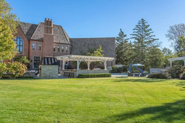 $5,499,000 | 34 Bridlewood Road, Northbrook, IL 60062