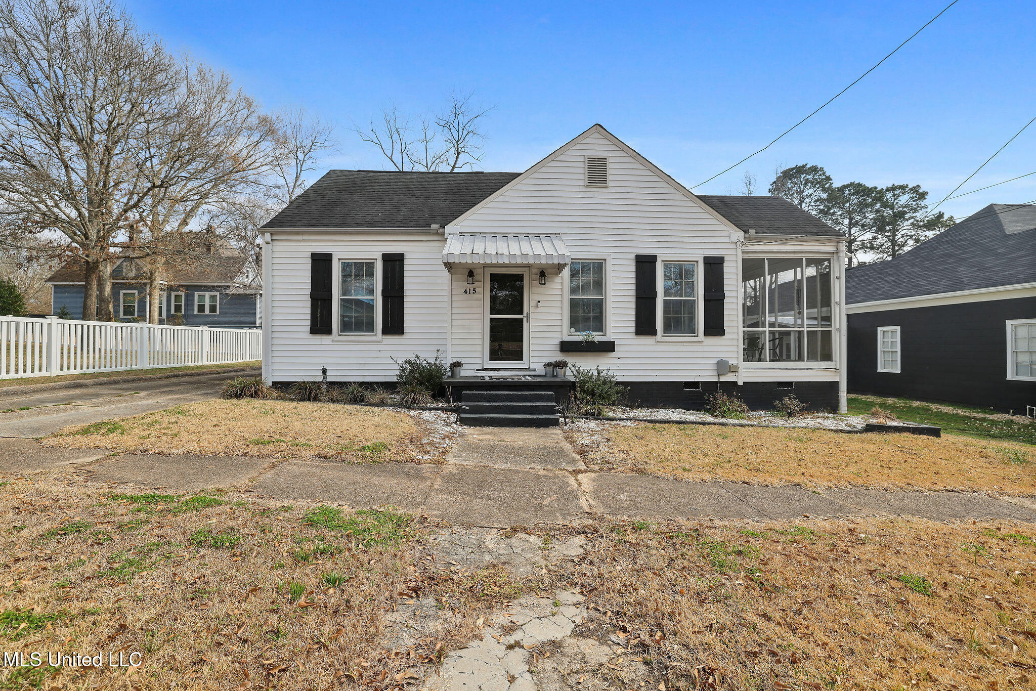 415 South 5th Street McComb, MS 39648 - Photo 2 of 21 CE4A1838