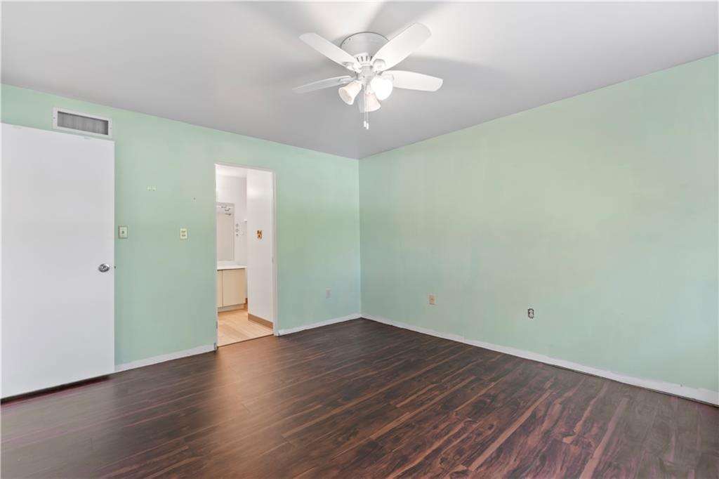 2409 Kenzie Road Pittsburgh, PA 15205 - Photo 17 of 37 Gallery Image 17