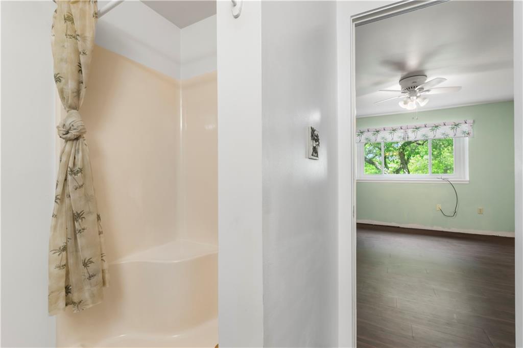 2409 Kenzie Road Pittsburgh, PA 15205 - Photo 20 of 37 Gallery Image 20