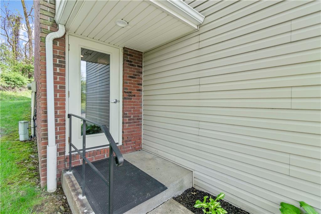 2409 Kenzie Road Pittsburgh, PA 15205 - Photo 27 of 37 Gallery Image 27