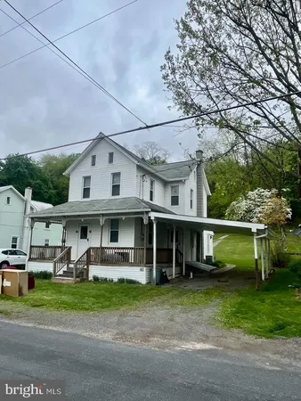 $150,000 | 1420 Main Street, Port Trevorton, PA 17864