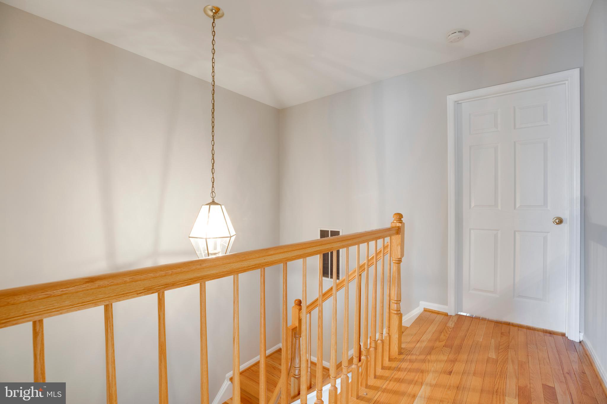 5909 Rinard Drive Centreville, VA 20120 - Photo 30 of 46 a view of a hallway
