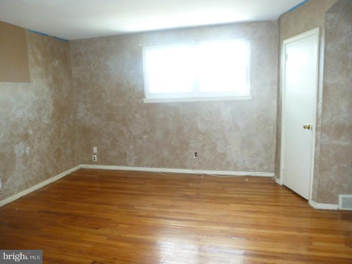 4505 Aberdale Road Philadelphia, PA 19136 - Photo 7 of 7 Bedroom - Main