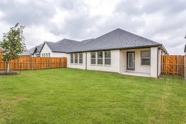 a view of a house with garden