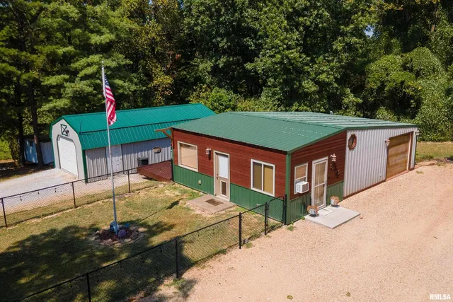 $295,000 | 5435 Hickory Ridge Road, Pomona, IL 62975