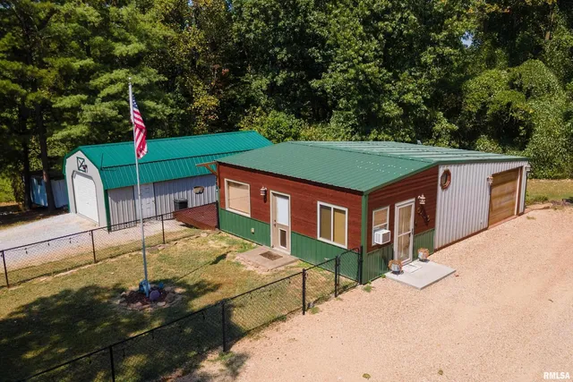 $295,000 | 5435 Hickory Ridge Road, Pomona, IL 62975