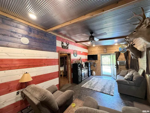 $295,000 | 5435 Hickory Ridge Road, Pomona, IL 62975