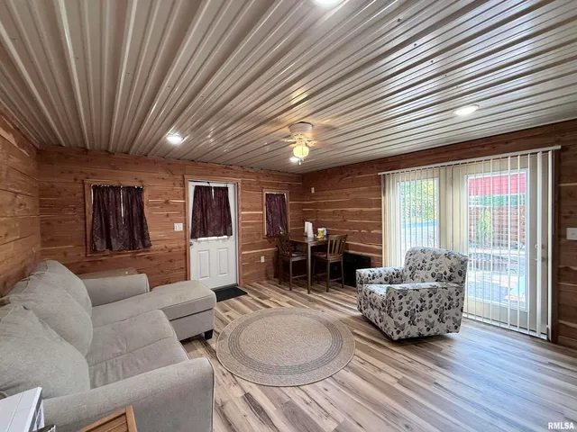 $295,000 | 5435 Hickory Ridge Road, Pomona, IL 62975