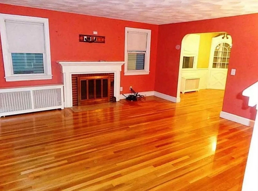45 Harvard Street Pawtucket, RI 02860 - Photo 4 of 24 Gallery Image 4