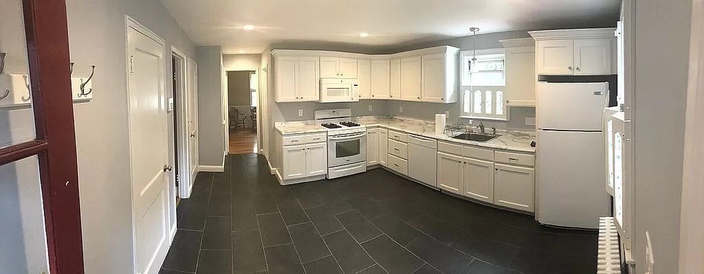 45 Harvard Street Pawtucket, RI 02860 - Photo 10 of 24 Gallery Image 10