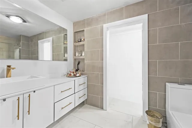 $2,700,000 | 4131 Northwest 99th Avenue, Coral Springs, FL 33065