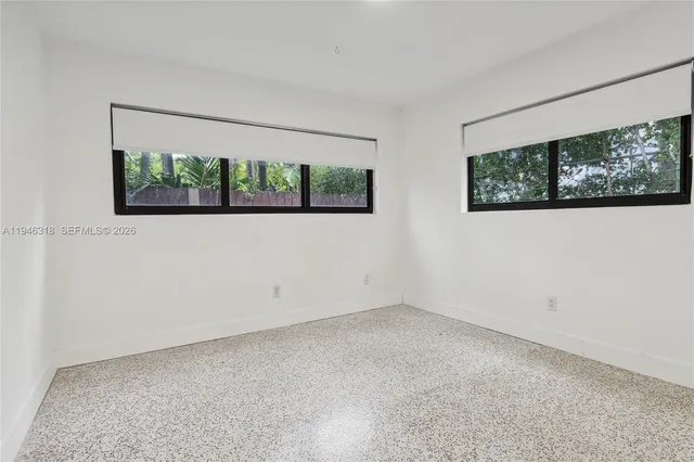 $2,600 | 8020 Crespi Boulevard, Unit 2, Miami Beach, FL 33141