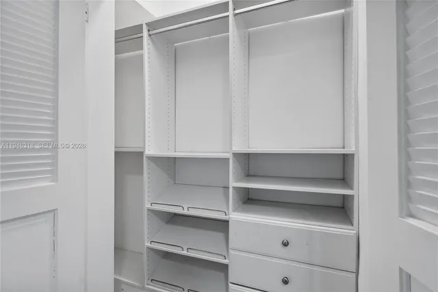 $2,600 | 8020 Crespi Boulevard, Unit 2, Miami Beach, FL 33141