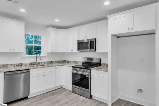 $234,900 | 230 Saluda Street, Belton, SC 29627