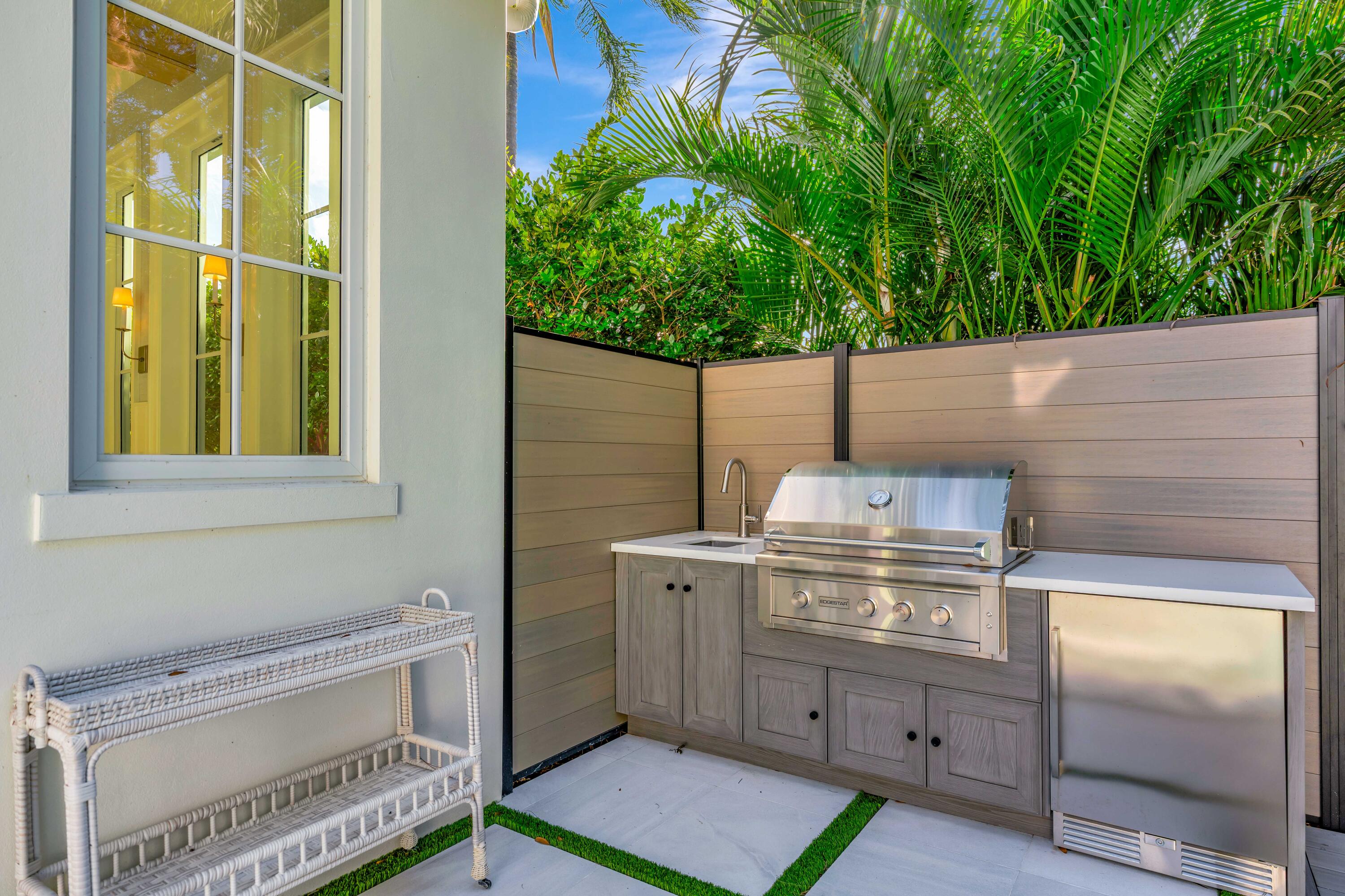 185 Birkdale Lane Jupiter, FL 33458 - Photo 60 of 64 Summer Kitchen