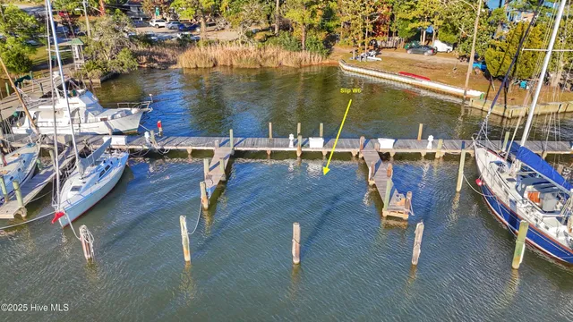 $28,000 | 414 Whittaker Point Road, Unit W6, Oriental, NC 28571