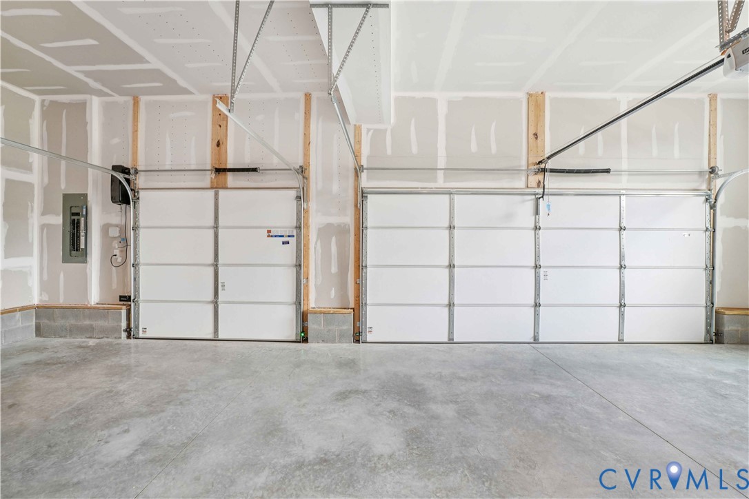 4013 Robins Ridge Drive Moseley, VA 23120 - Photo 25 of 32